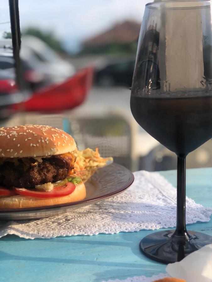 Haţeg La Mosie酒店 外观 照片
